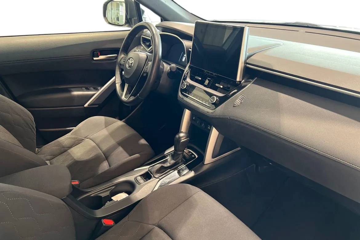 Vehicle image 7