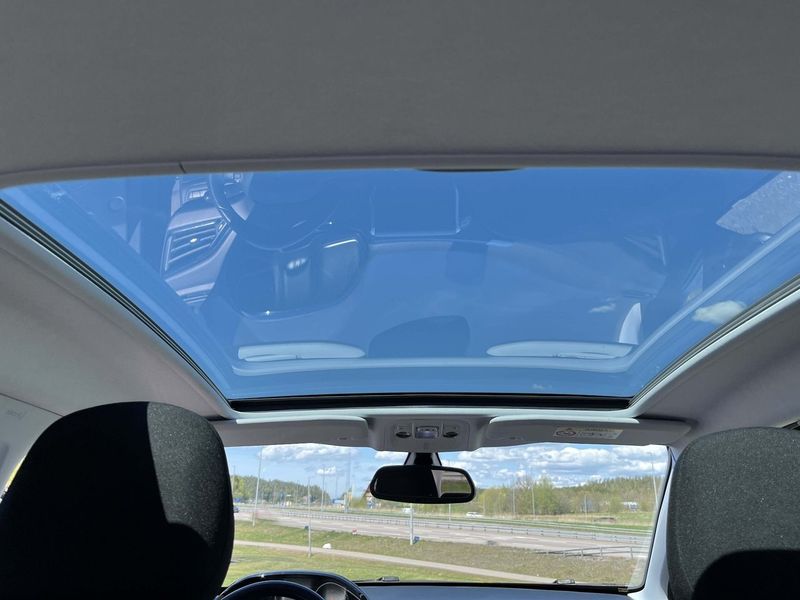 Peugeot 208 bild 10