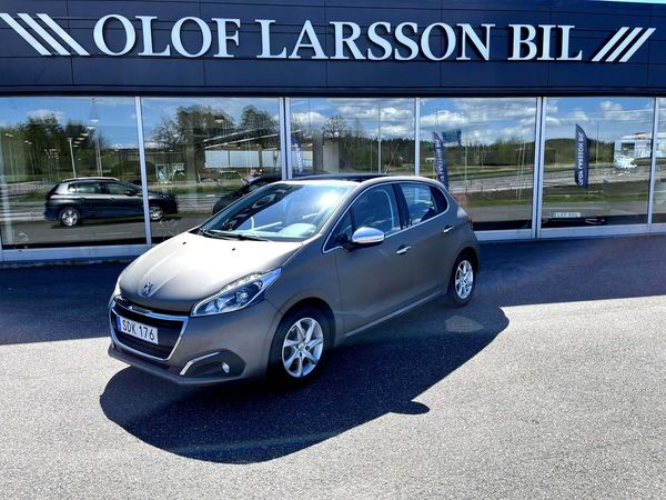 Peugeot 208 1,2 PT 82Hk STYLE Panoramaglastak/Speciallack - 2016