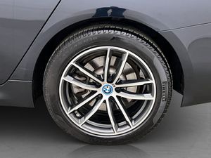 BMW 530 bild 28