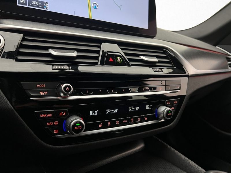 BMW 530 bild 24