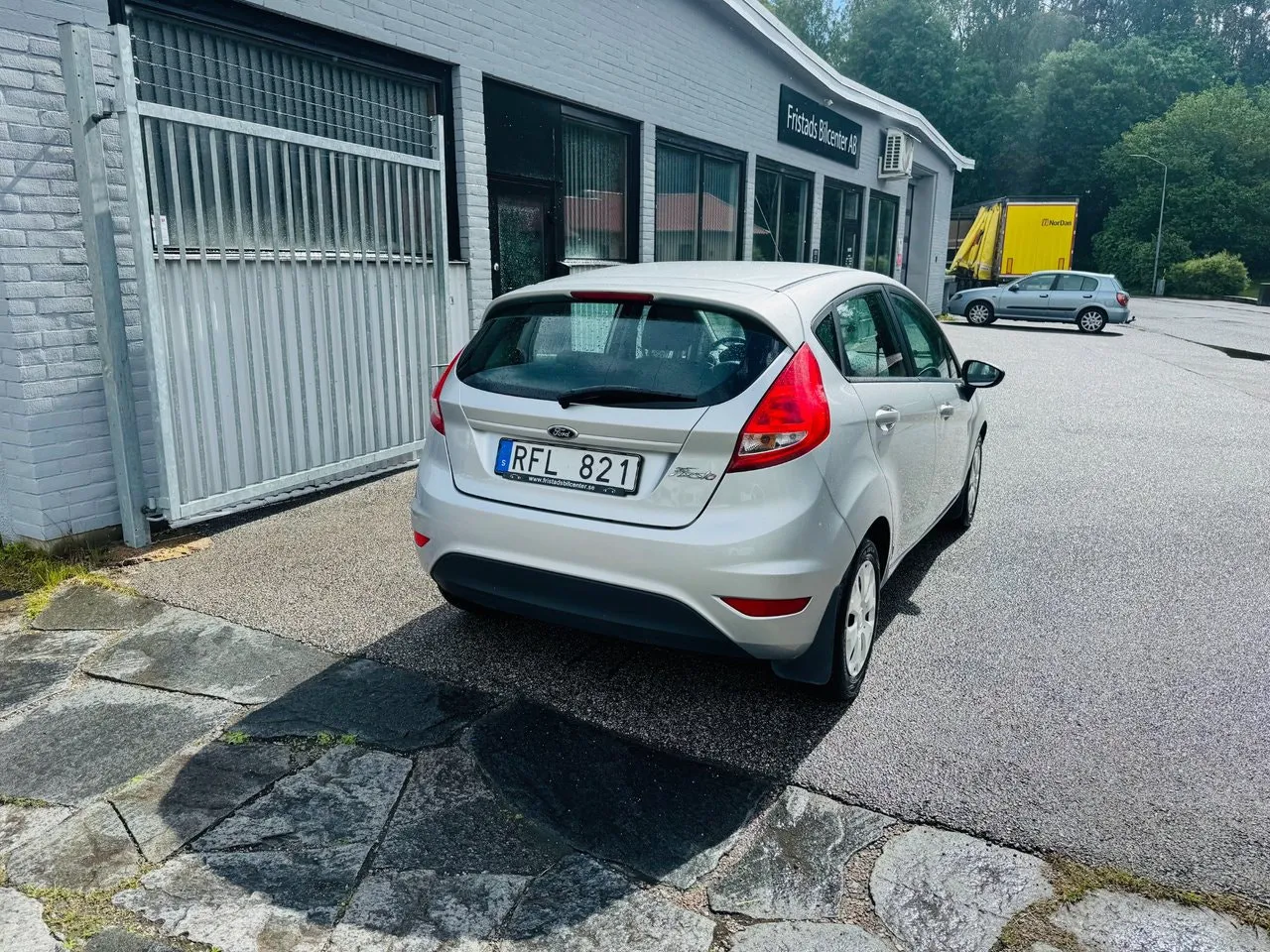 Vehicle image 2
