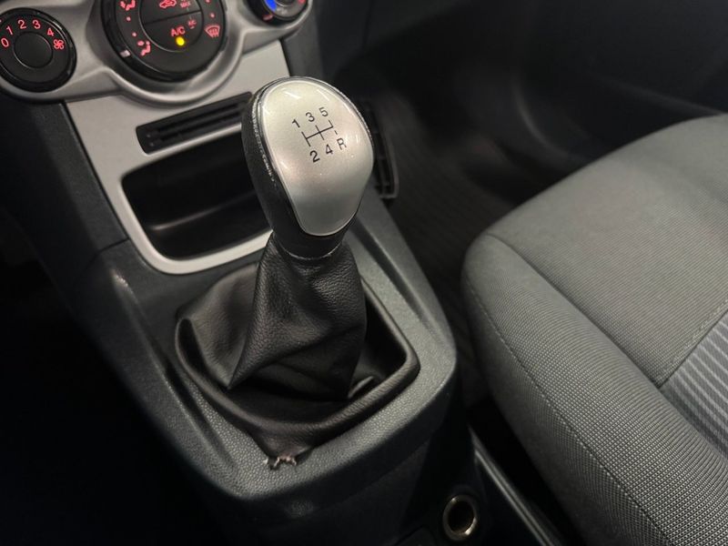 Ford Fiesta bild 19