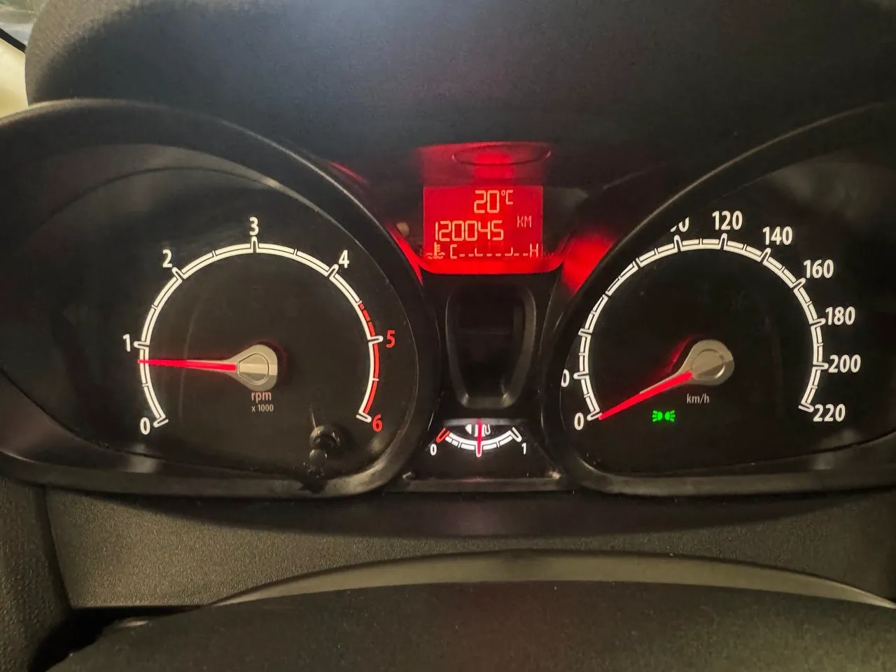 Vehicle image 19