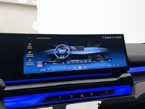 BMW i5 bild 32