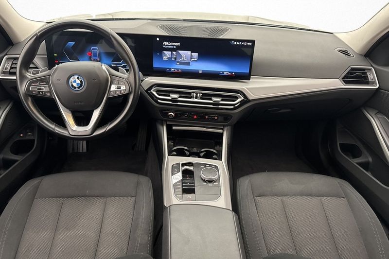 BMW 330 bild 9