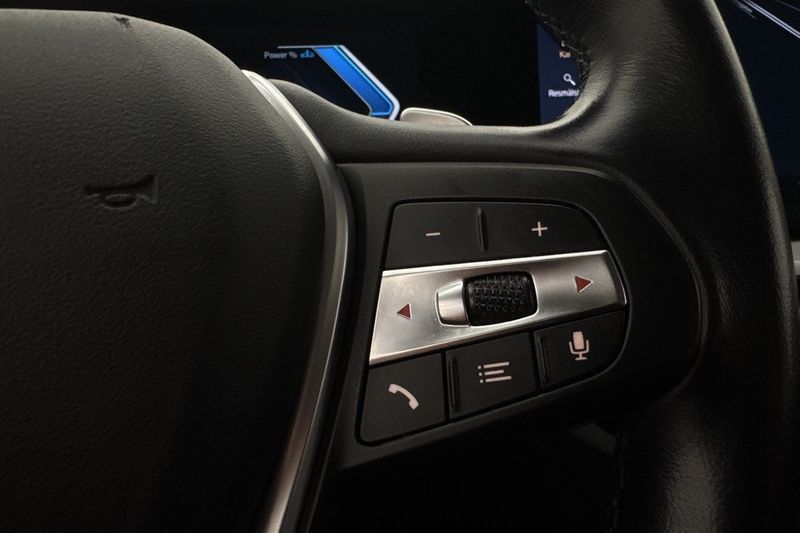BMW 330 bild 13