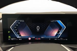 BMW 330 bild 12