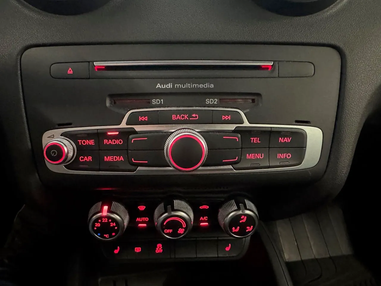 Vehicle image 22