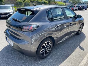 Peugeot 208 bild 5