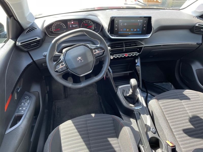 Peugeot 208 bild 8