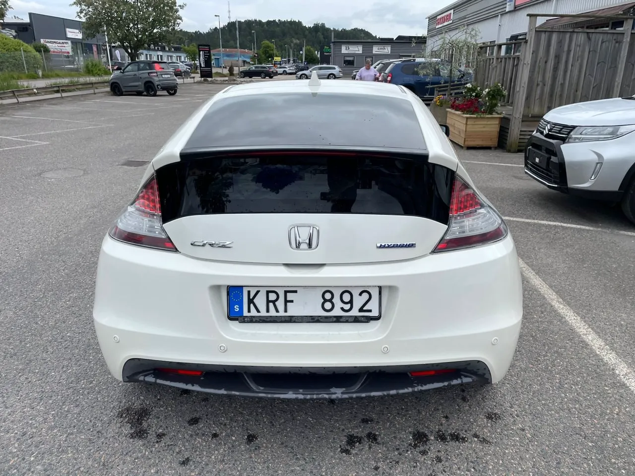 Vehicle image 5