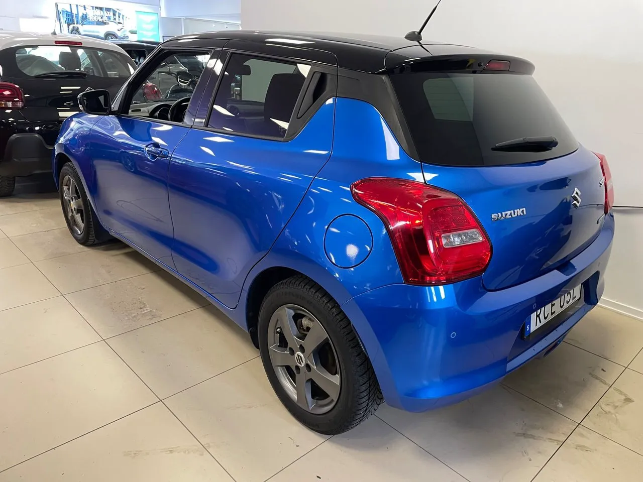 Vehicle image 2