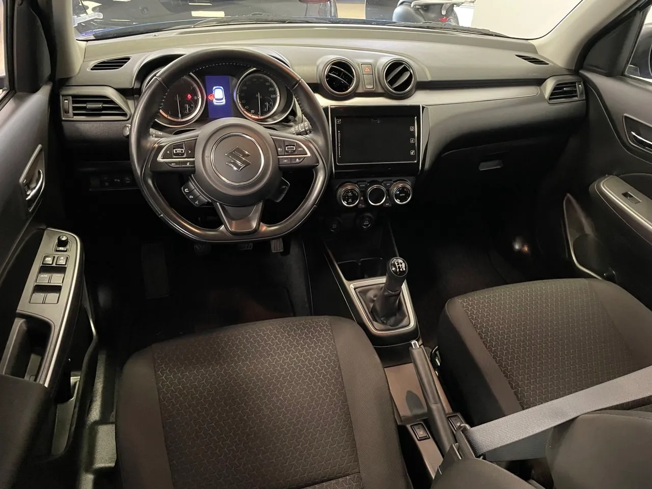 Vehicle image 13