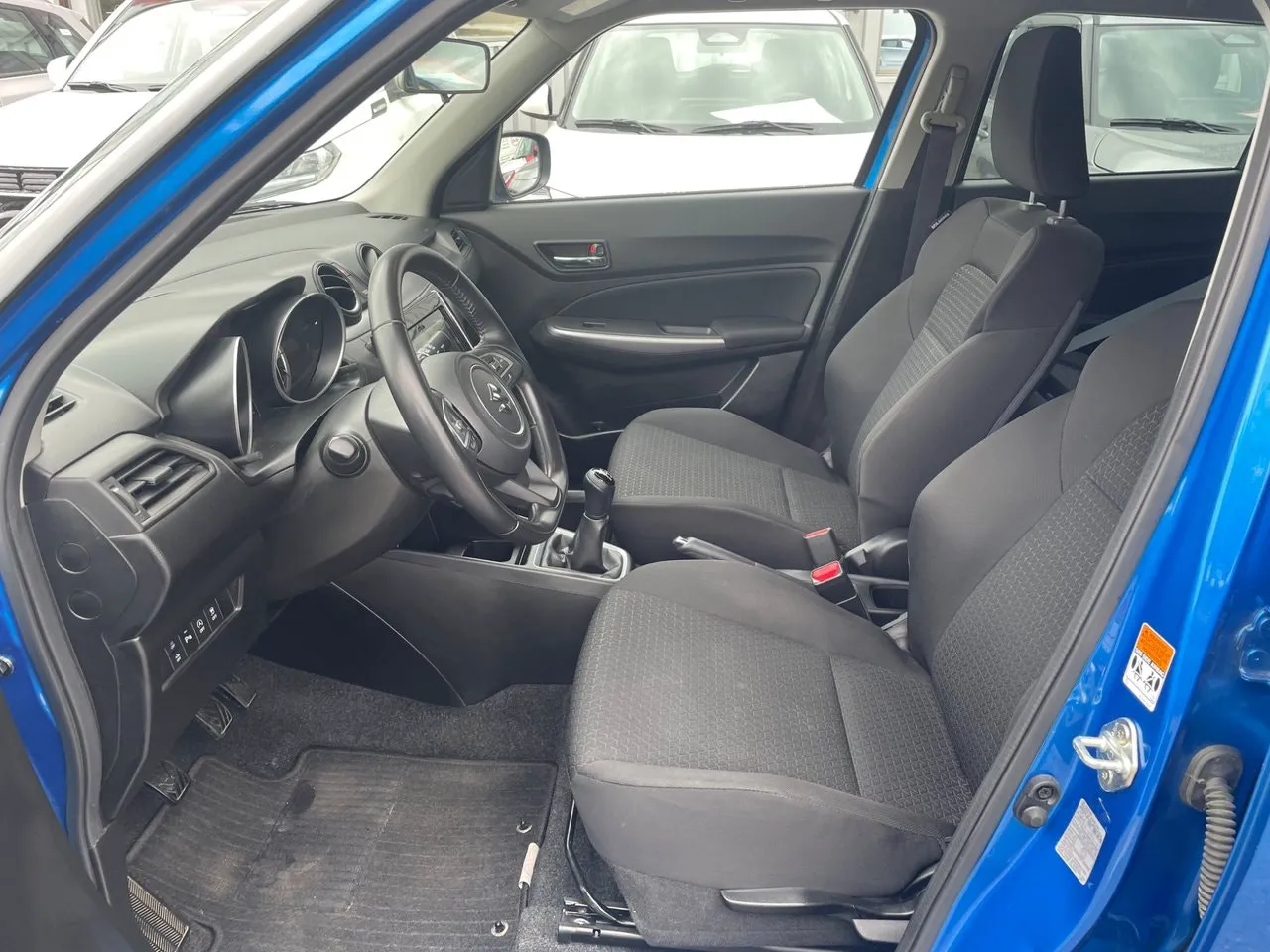 Vehicle image 9