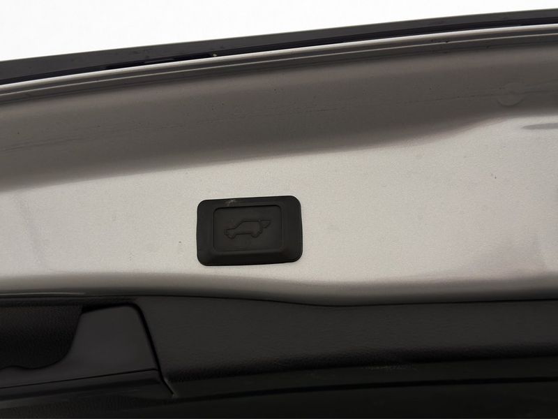Suzuki Across bild 10