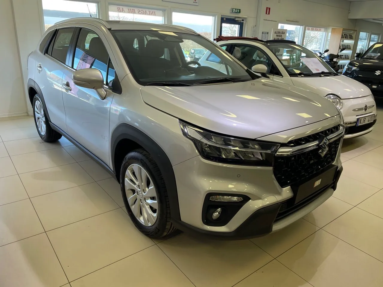 Vehicle image 2