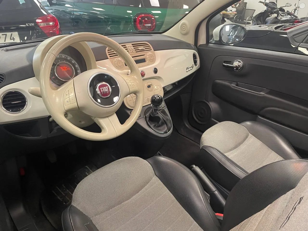Vehicle image 5