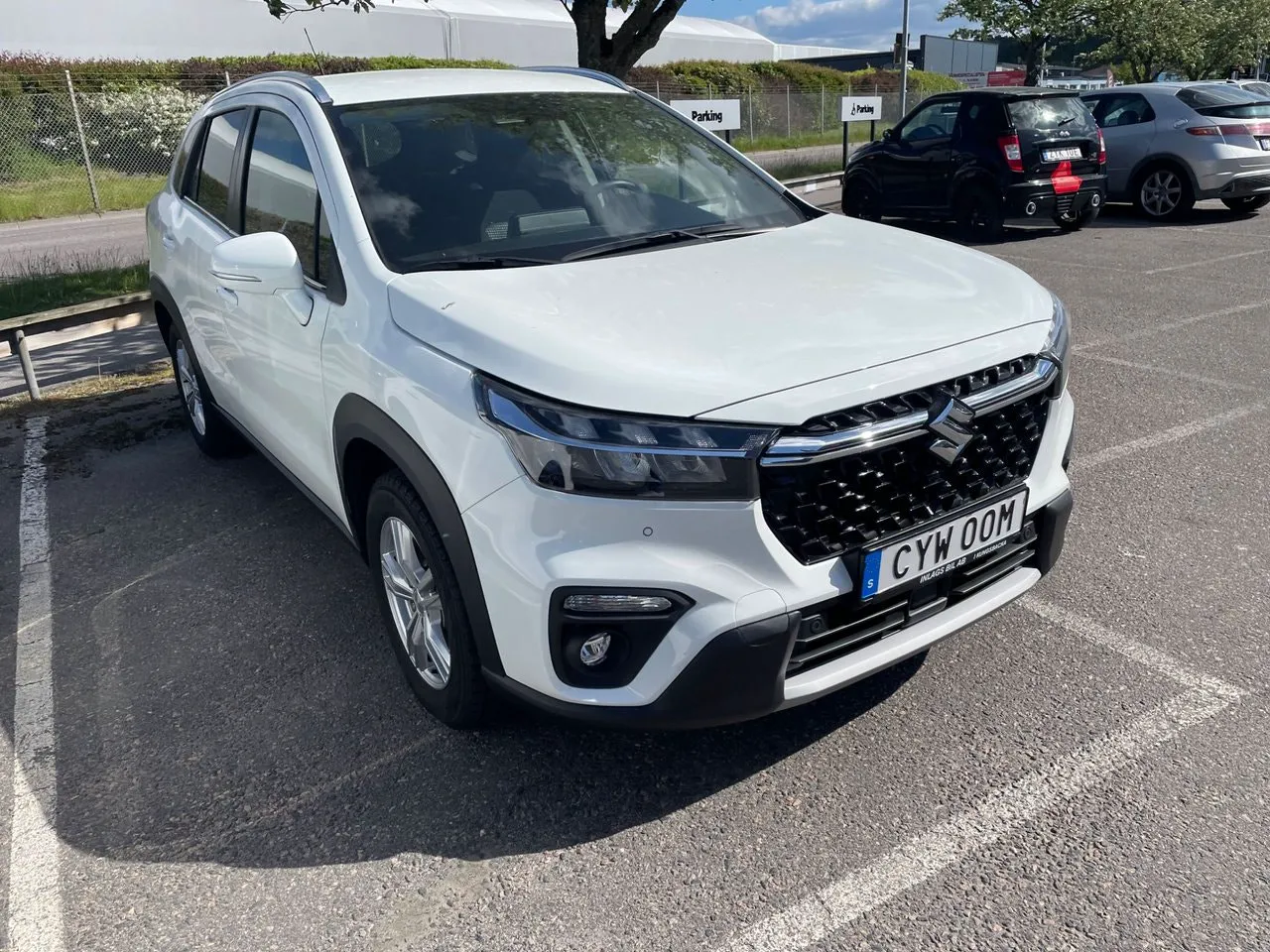 Vehicle image 2