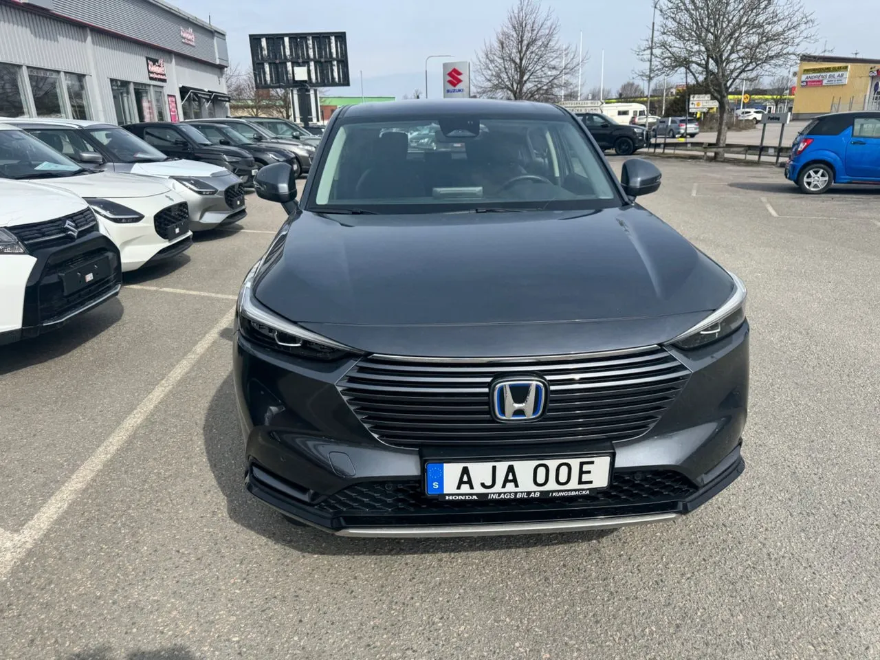 Vehicle image 2