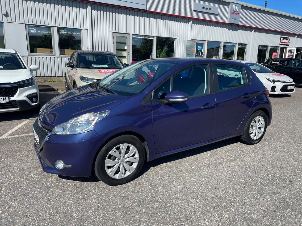Vehicle image 1