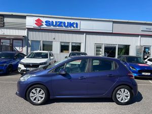 Peugeot 208 bild 1