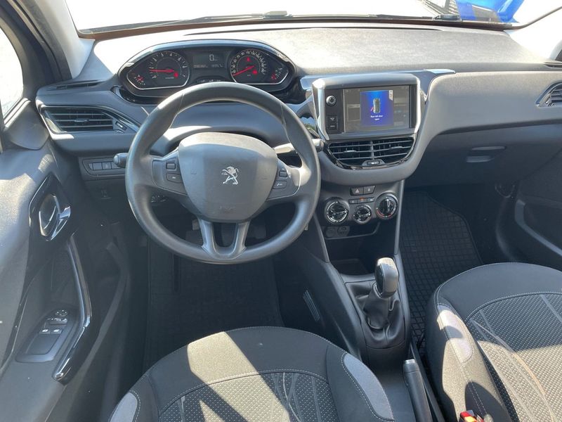 Peugeot 208 bild 7