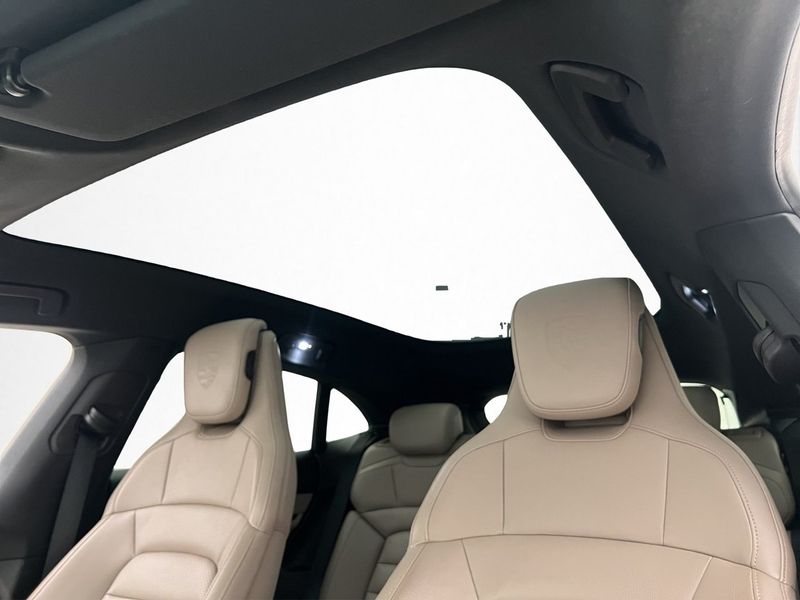 Porsche Taycan bild 15