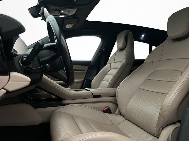 Porsche Taycan bild 13