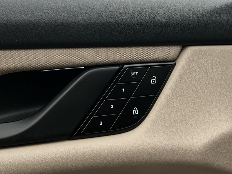 Porsche Taycan bild 12
