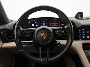 Porsche Taycan bild 17