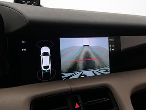 Porsche Taycan bild 23