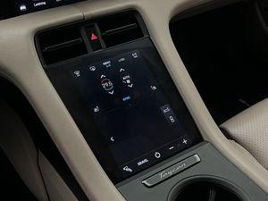 Porsche Taycan bild 32