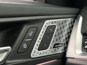 BMW iX1 bild 15