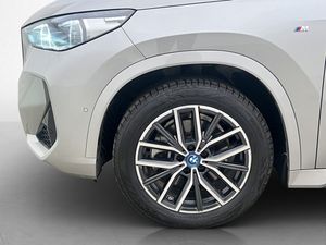 BMW iX1 bild 35
