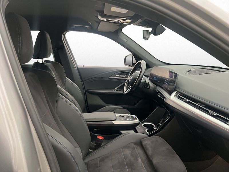 BMW iX1 bild 33