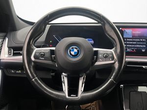 BMW iX1 bild 19