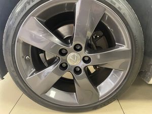 Lexus IS bild 10