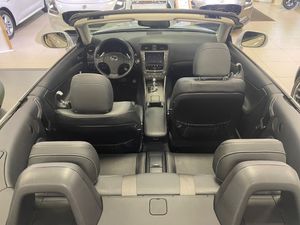 Lexus IS bild 9