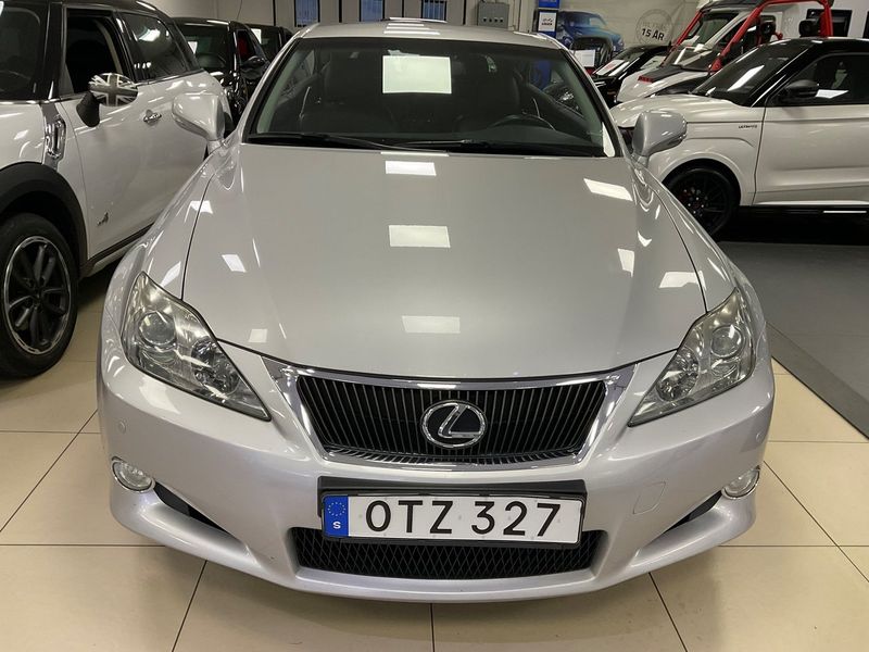 Lexus IS bild 12