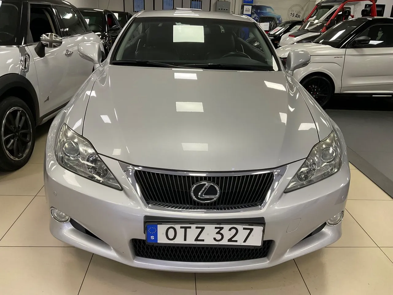Vehicle image 11