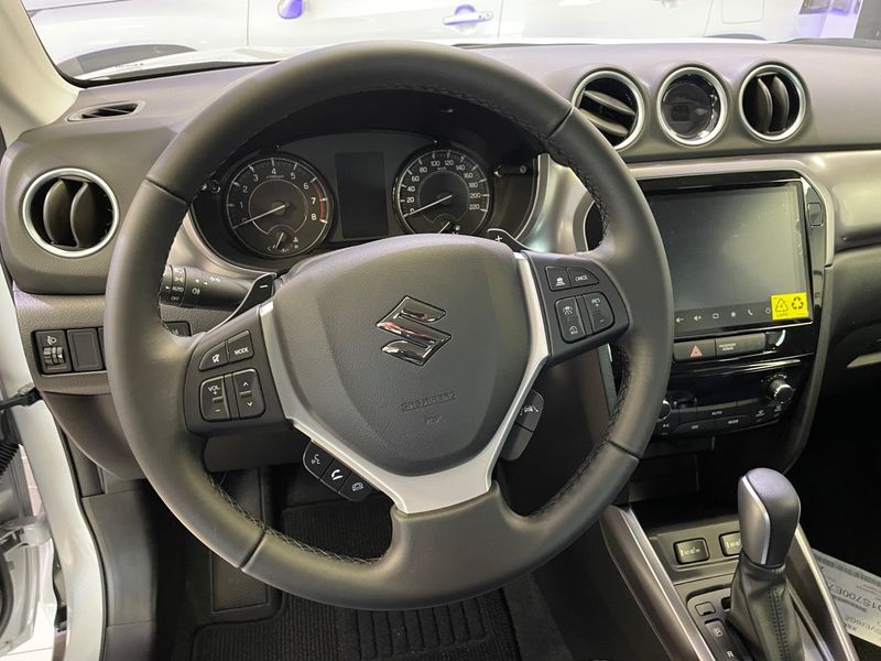 Suzuki Vitara bild 2
