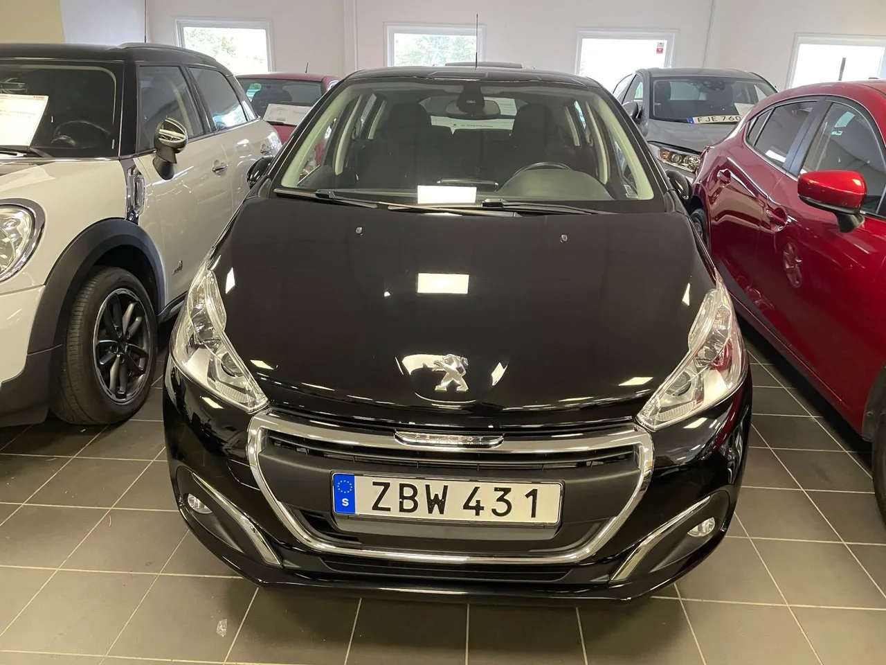 Vehicle image 1