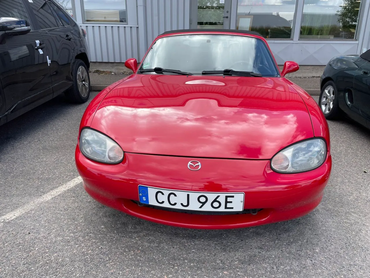 Vehicle image 2