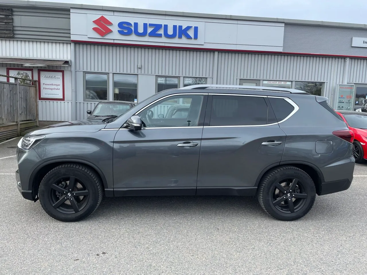 Vehicle image 2