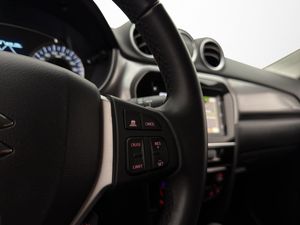 Suzuki Vitara bild 15