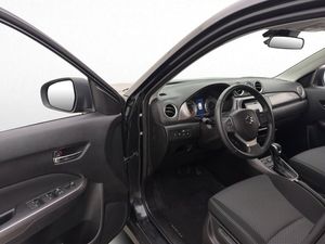 Suzuki Vitara bild 9