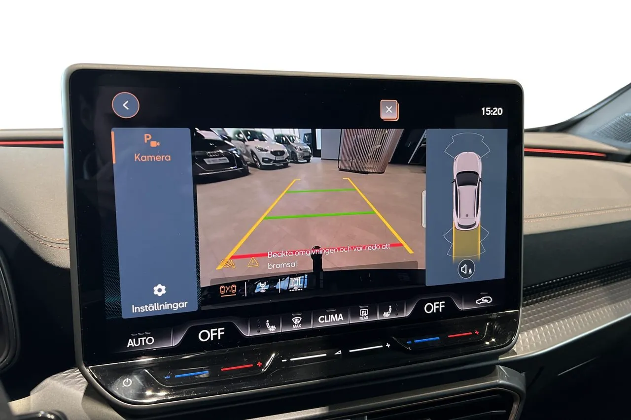 Vehicle image 18