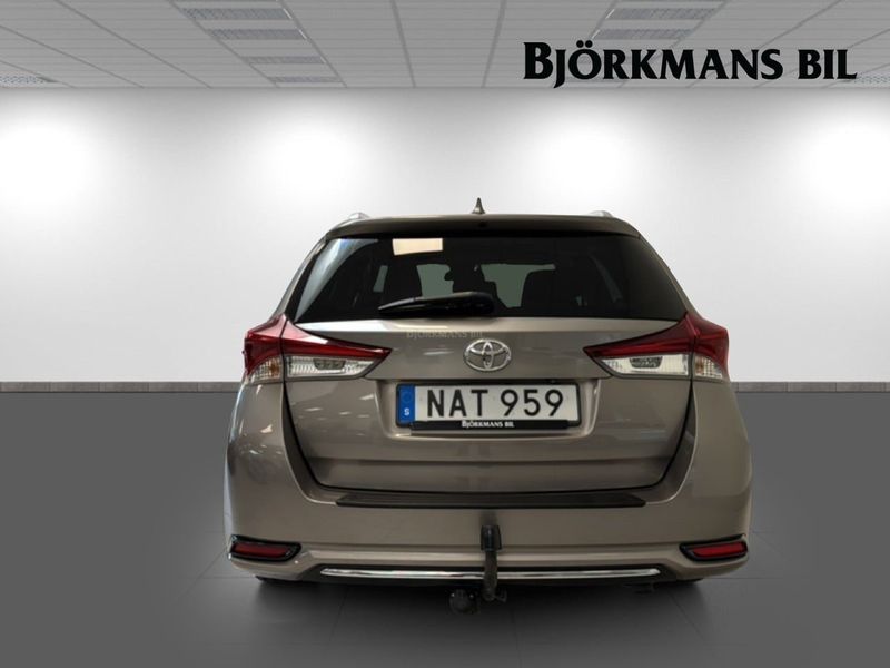 Toyota Auris bild 5