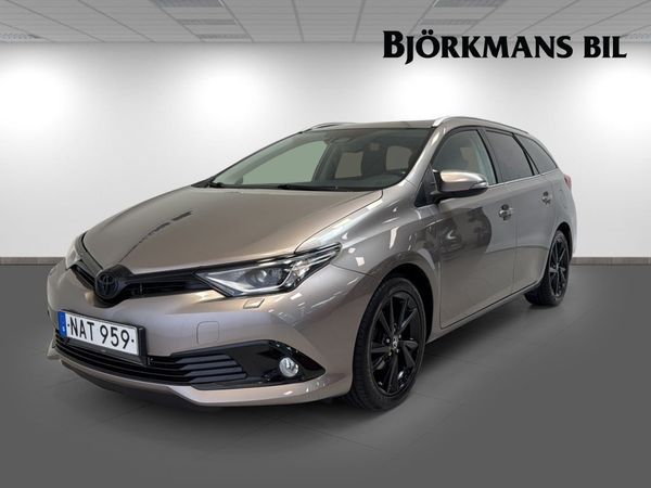 Toyota Auris TOURING 1,6 MANUELL INKL-VINTERHJUL - 2015